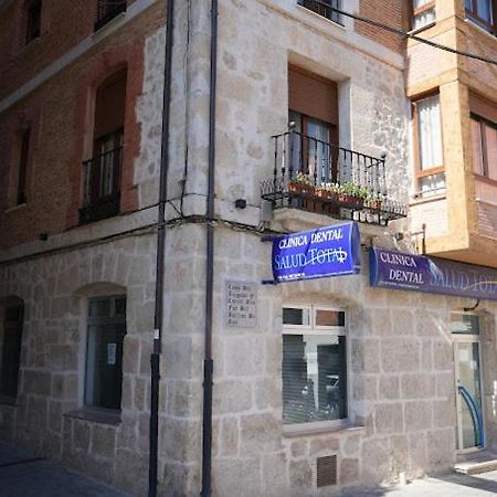 Apartamentos Turisticos Empecinado Roa Exteriör bild