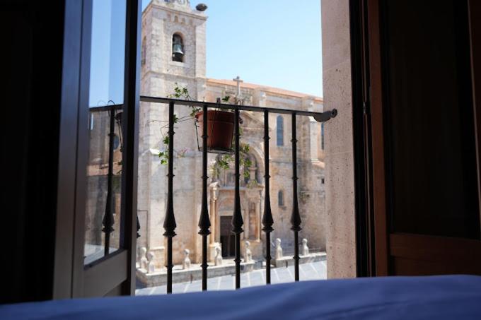 Apartamentos Turisticos Empecinado Roa Exteriör bild